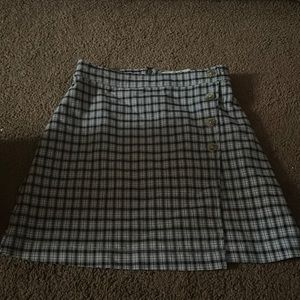 Hollister Ultra High Rise stretchy blue plaid mini skit